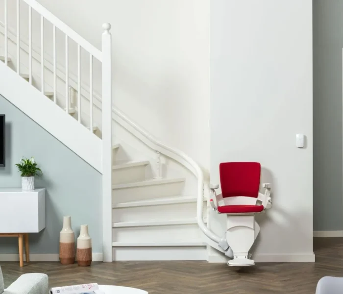 Royal-Otolift-Modul-Air-Smart-Curved-Stairlift-RIght-Stand-jpg